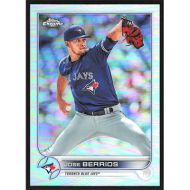 2022 Topps Chrome Refractors #104 Jose Berrios