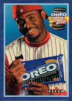 2000 Fleer Oreo #1 Ken Griffey Jr. 