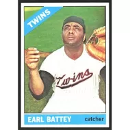 1966 Topps #240 Earl Battey