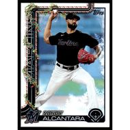 2025 Topps Holiday #H144 Sandy Alcantara