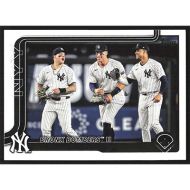 2025 Topps #184 Aaron Judge Team Celebration Checklist