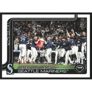 2025 Topps #96 Seattle Mariners Team Card